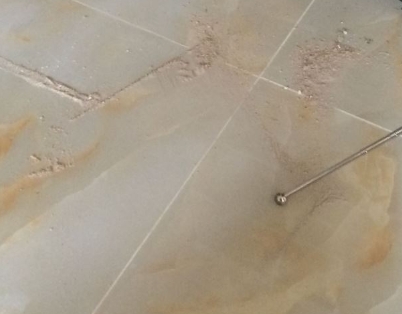郑州瓷砖空鼓维修公司分享粘合剂选择不当在瓷砖铺贴过程中可能导致以下问题
